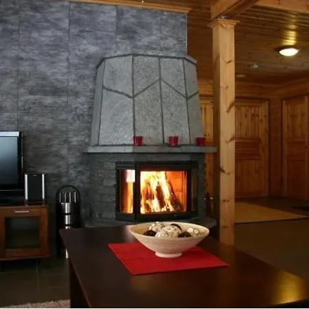 Marjakartano Hussola * Karttula