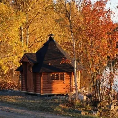 펜션 Marjakartano Hussola Karttula