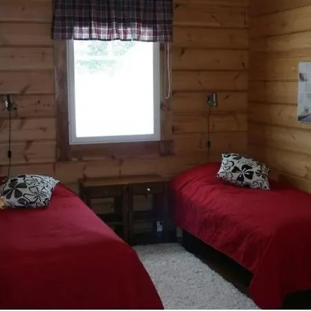 Marjakartano Hussola * Karttula