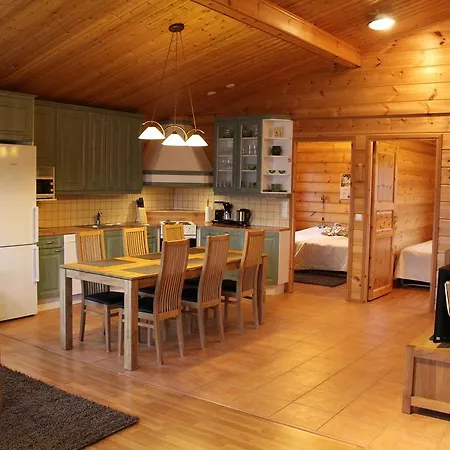 펜션 Marjakartano Hussola