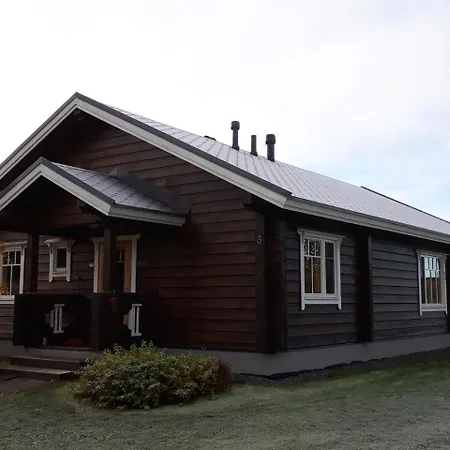 펜션 Marjakartano Hussola Karttula